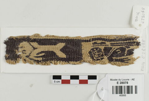 bande décorative d'habillement ; fragment