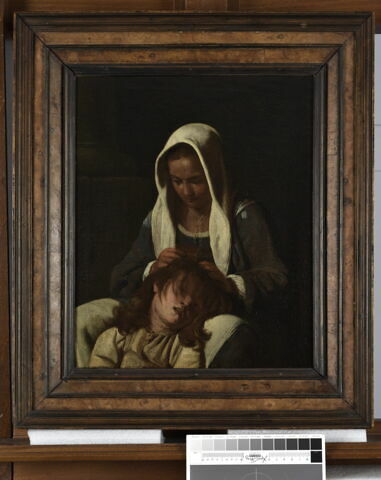 Femme épouillant un enfant, image 2/3