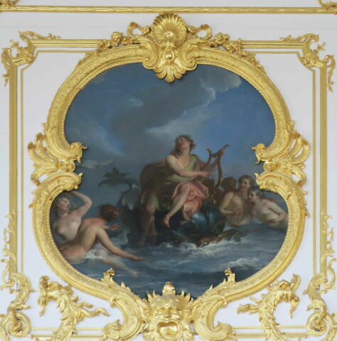Arion, jouant de la lyre, porté sur un dauphin
