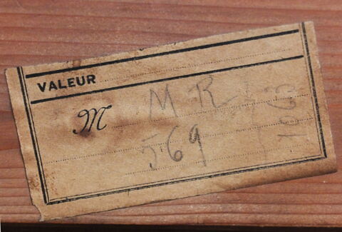 Portrait d'un mathématicien traçant une figure de géométrie, image 6/9