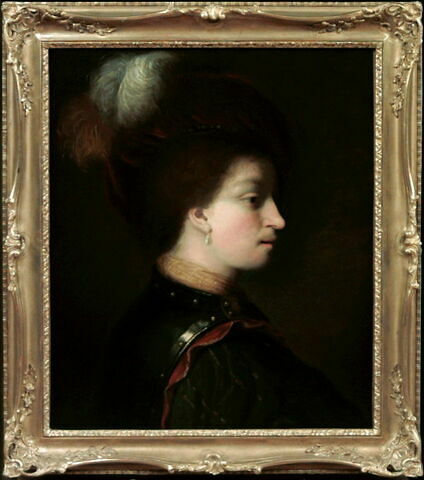 Personnage en costume militaire de fantaisie., image 2/2