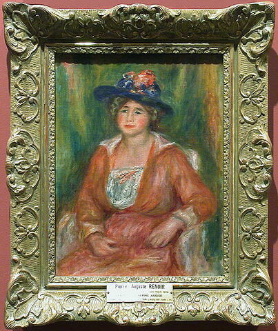Portrait de femme assise, image 2/2