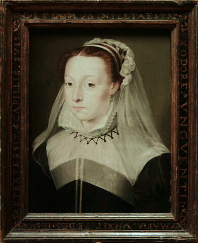 Portrait de femme inconnue, image 2/3