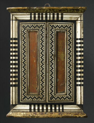 Triptyque à volets mobiles :au centre : La Déisis (le Christ trônant entouré des deux intercesseurs : la Vierge et saint Jean Baptiste) ;
au-dessus : L’Annonciation (à gauche, l’archange Gabriel ; à droite, la Vierge filant)., image 5/6
