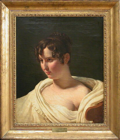 Jeune femme en buste, image 2/3