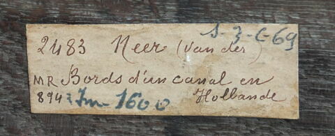 Maisons et vaches au bord de l’eau, image 4/7