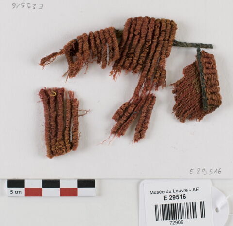bonnet ; fragments ; fragments