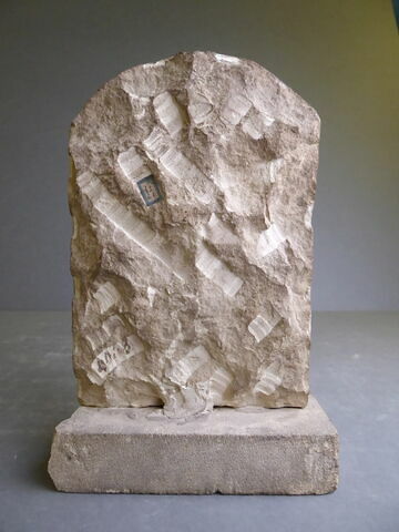 stèle cintrée, image 3/5