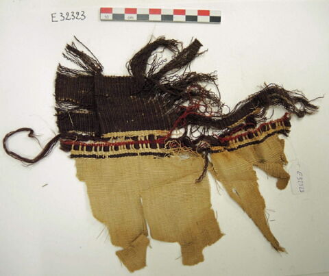 décor de textile ; fragment, image 2/2