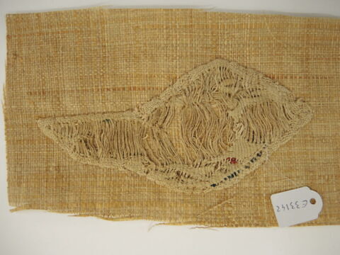 décor de textile ; fragment, image 2/2