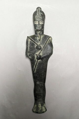 statuette