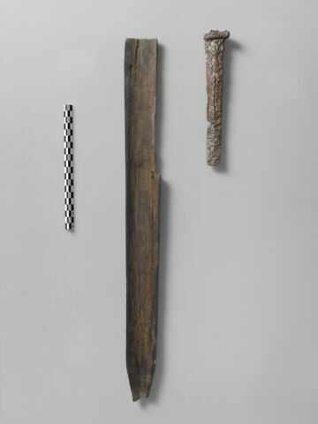 instrument de guerre ou de chasse ; fourreau, image 2/4