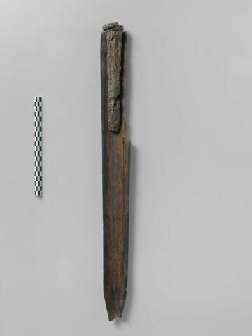 instrument de guerre ou de chasse ; fourreau, image 3/4