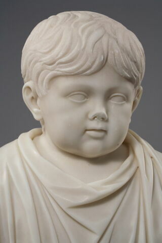 Jeune garçon en toge, image 9/9
