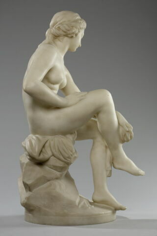 Baigneuse assise, image 7/12