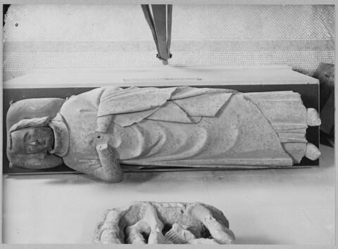 Gisant de Renaud de Dormans (+ en 1386), archidiacre de Châlons-en-Champagne et maître des requêtes du roi (?), image 14/14