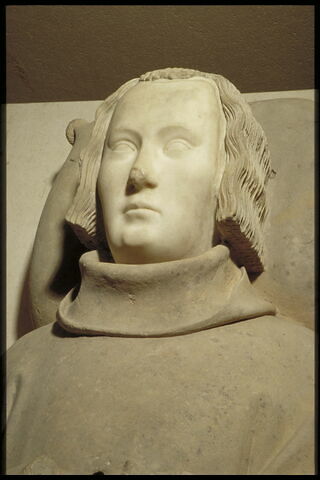 Gisant de Renaud de Dormans (+ en 1386), archidiacre de Châlons-en-Champagne et maître des requêtes du roi (?), image 4/14