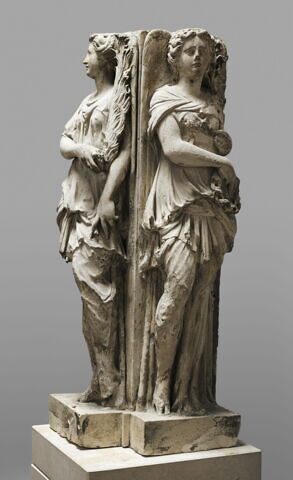 Deux cariatides formant l'angle de la chaire, image 7/7