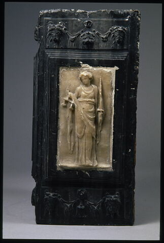 L'évangéliste saint Matthieu, la Charité et la Justice. Élément du monument funéraire d'Emeric Schillinck, chantre de Saint-Lambert de Liège de 1550 à sa mort en 1565, image 3/5