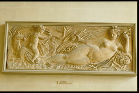 Nymphe et petit génie monté sur un cheval marin, image 3/6