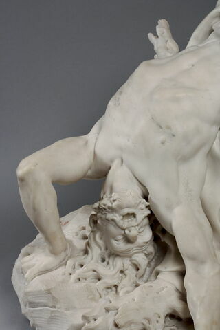 Titan foudroyé, image 15/17