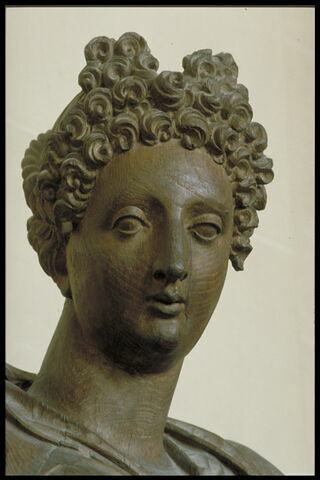 Figure de femme, image 7/10