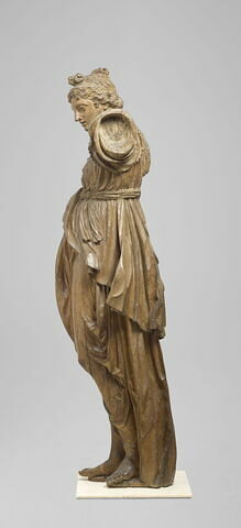 Figure de femme, image 2/9