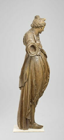 Figure de femme, image 3/9