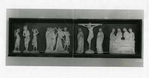 Quatre scènes de la Passion : Flagellation, Portement de Croix, Crucifixion, Mise au Tombeau, image 23/31