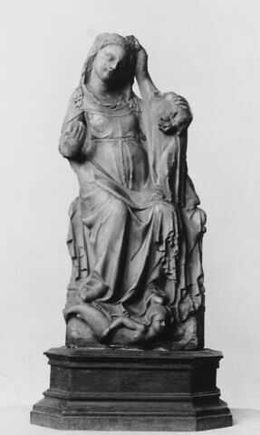 Vierge assise couronnée par l'Enfant et foulant une sirène, image 9/9