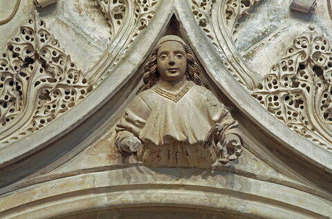 Porte ornée d'un groupe de l'Annociation et d'un ange à mi-corps, image 4/11