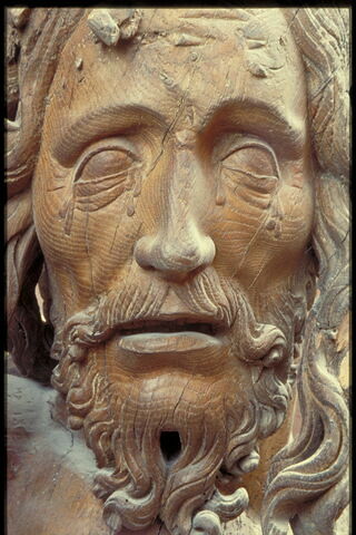 Le Christ en croix, image 3/5