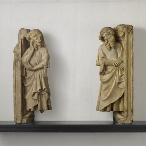Pleurant, image 2/2