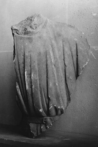 Fragment de torse d'homme, image 7/7