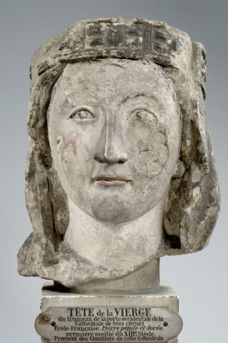 Tête de Vierge voilée et couronnée, image 14/15
