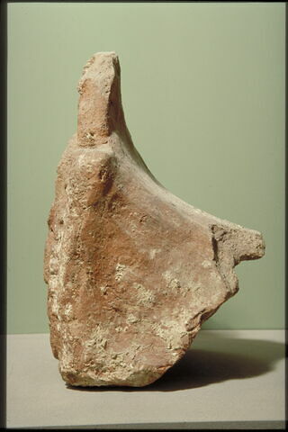 Antéfixe décorée d'un masque humain crucifère, image 7/8