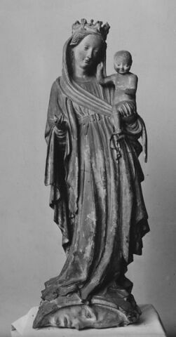 La Vierge et l'Enfant sur le croissant de lune, image 2/2