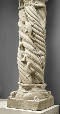 Colonne torse et chapiteau historiés : personnages et êtres fantastiques, Annonce aux bergers, Nativité, Sommeil des Mages, image 11/25
