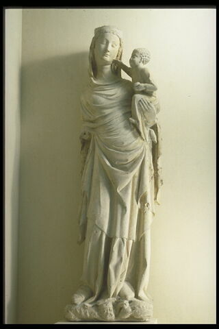 La Vierge portant l'Enfant, debout sur l'aspic et sur le basilic, image 2/6