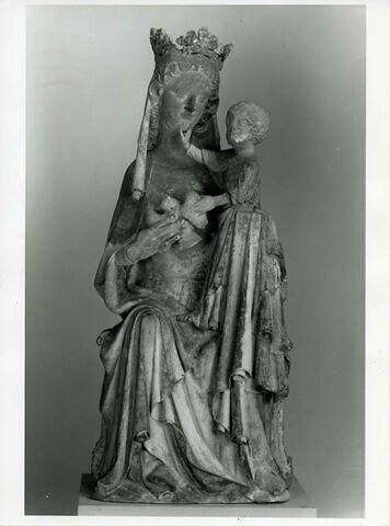 La Vierge assise tenant l'Enfant debout sur son genou, image 12/14