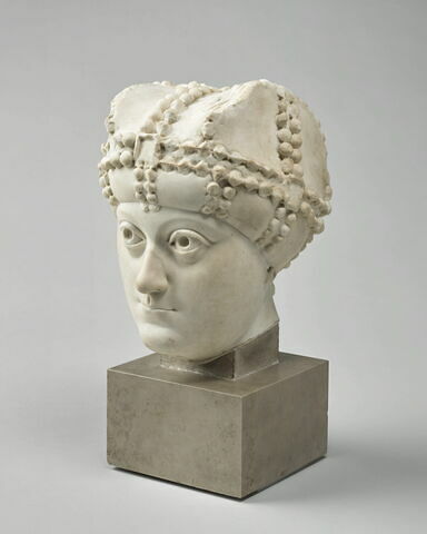 Tête de l'impératrice byzantine Ariane (474-515) ?, image 2/8