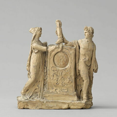 Un jeune homme et une jeune femme de part et d'autre d'une stèle (projet de pendule)