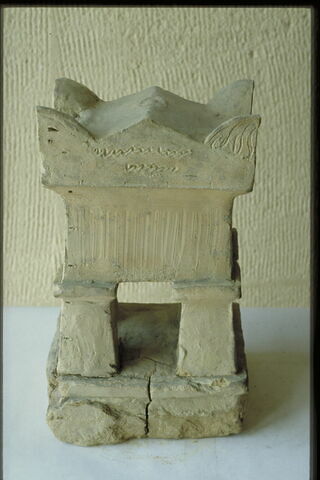 Sarcophage décoré de médaillons de lacrymatoires et chrismes (projet de tombeau), image 7/9