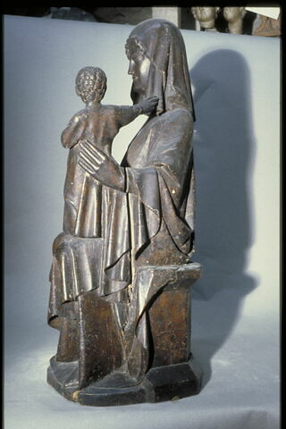 Vierge assise et l'Enfant, image 9/12