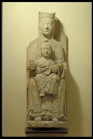 La Vierge assise portant l'Enfant, image 2/8