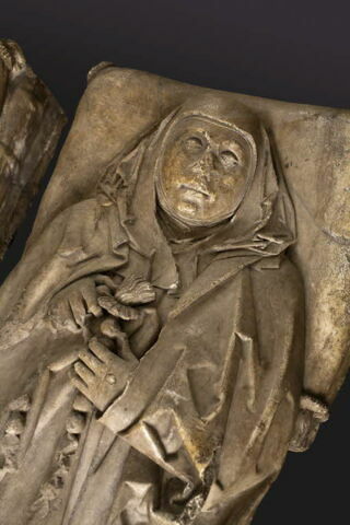 Gisant de femme, image 3/8