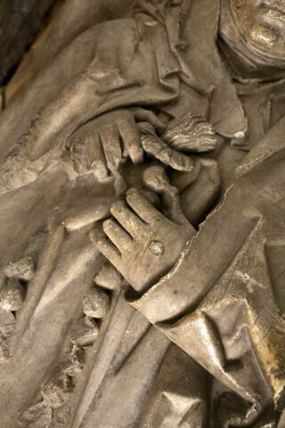 Gisant de femme, image 4/8