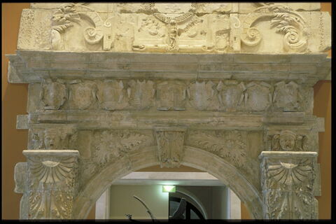 Porte de la salle du Grand Consistoire au Capitole de Toulouse, image 3/5