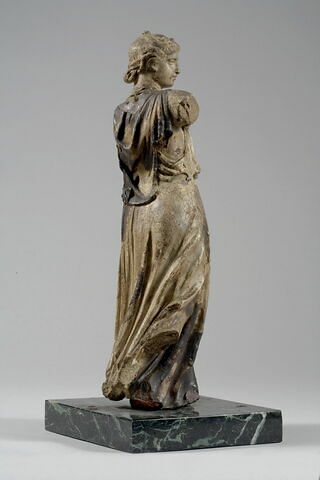 Femme drapée à l'antique, image 6/9