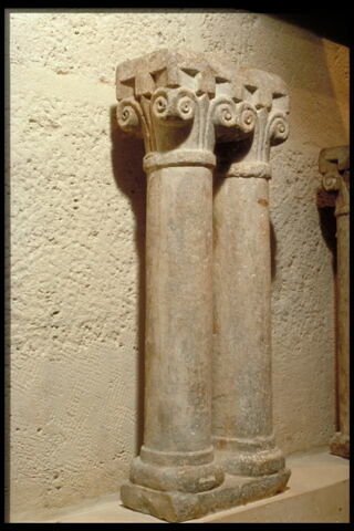 Paire de colonnettes jumelées, image 3/3